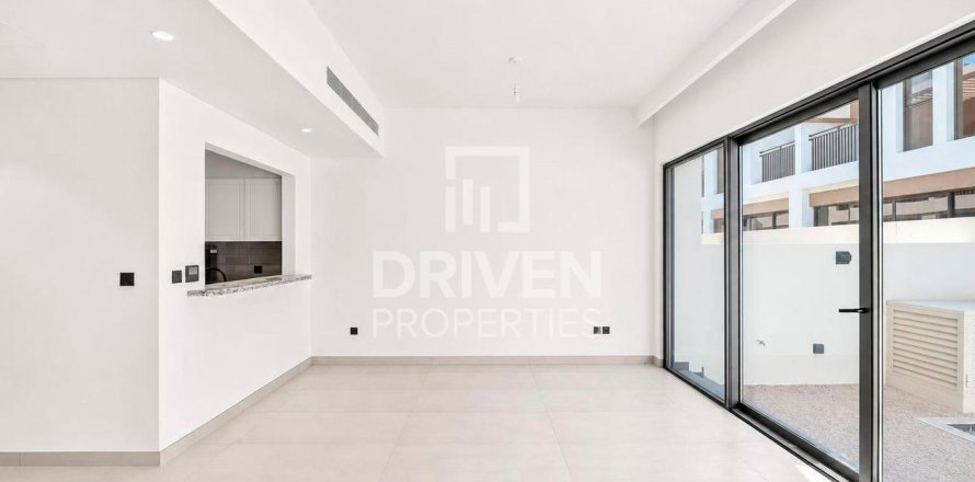Radový dom v Damac Lagoons, Dubai, SAE 4 spálne, 143.91 m2 č. 762609