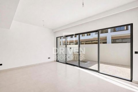 Radový dom v Damac Lagoons, Dubai, SAE 4 spálne, 143.91 m2 č. 762609 - Fotografia 5