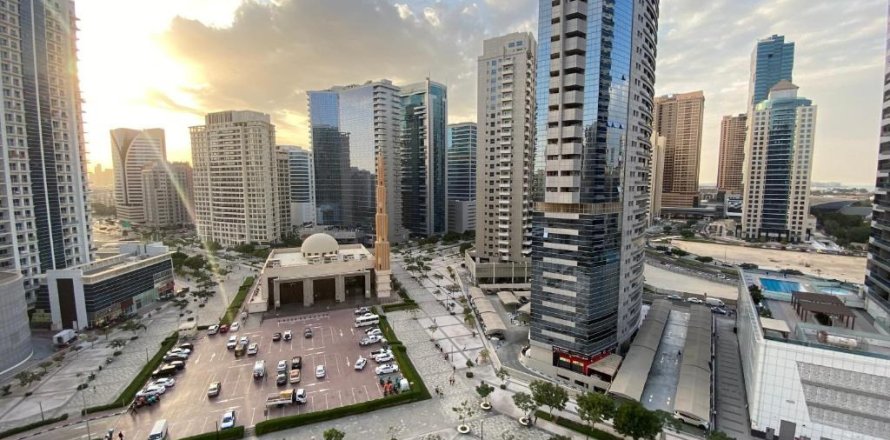 Prédio em Dubai, EAU № 700960