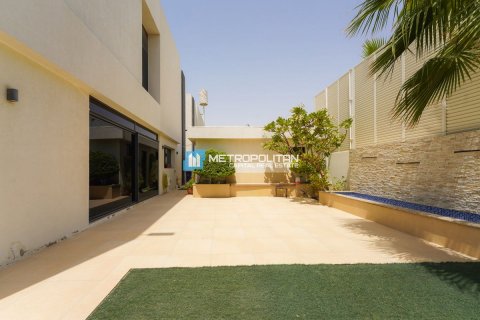 Villa on the Yas Island, Abu Dhabi, UAE 5 bedrooms, 670.5 sq.m. № 632102 - photo 3