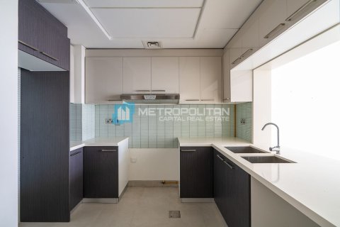 Lägenhet uthyres i Al Raha Beach, Abu Dhabi, UAE 2 sovrum, 141.2 kvm Nr. 660793 - fotografi 5