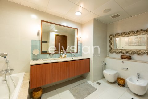 Apartemen di Palm Jumeirah, Dubai, UEA 1 kamar tidur, 175 m2 nomor 600302 - foto 14