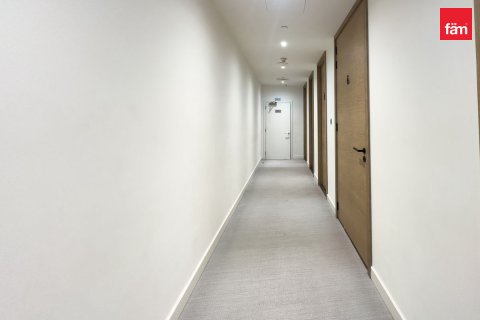 Business Bay, Dubai, UAE의 판매용 사무실 3656.2제곱미터 번호 597907 - 사진 6