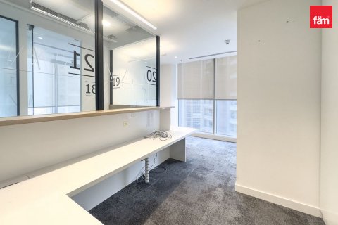 Business Bay, Dubai, UAE의 판매용 사무실 3656.2제곱미터 번호 597907 - 사진 11