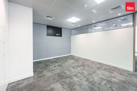 Business Bay, Dubai, UAE의 판매용 사무실 3656.2제곱미터 번호 597907 - 사진 19