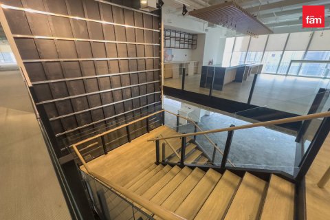 Business Bay, Dubai, UAE의 판매용 사무실 3656.2제곱미터 번호 597907 - 사진 4