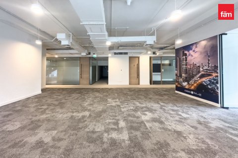 Business Bay, Dubai, UAE의 판매용 사무실 3656.2제곱미터 번호 597907 - 사진 17