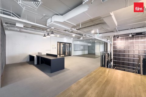Business Bay, Dubai, UAE의 판매용 사무실 3656.2제곱미터 번호 597907 - 사진 3