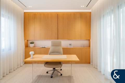 Vila u Arabian Ranches, Dubai, UAE 5 spavaćih soba, 547 m2 Br. 671024 - fotografija 14