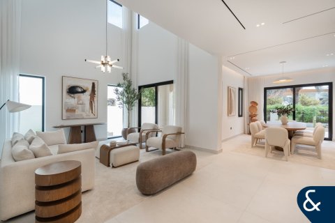 Vila u Arabian Ranches, Dubai, UAE 5 spavaćih soba, 547 m2 Br. 671024 - fotografija 1