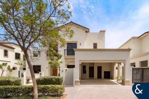 Vila u Arabian Ranches, Dubai, UAE 5 spavaćih soba, 547 m2 Br. 671024 - fotografija 2