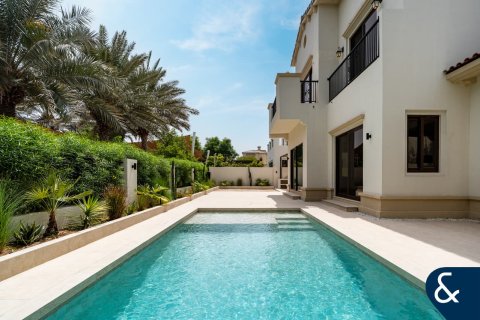 Vila u Arabian Ranches, Dubai, UAE 5 spavaćih soba, 547 m2 Br. 671024 - fotografija 23