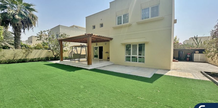 Villa i Meadows, Dubai, UAE 4 sovrum, 337 kvm Nr. 671021