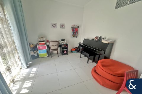 Villa till försäljning i Meadows, Dubai, UAE 4 sovrum, 337 kvm Nr. 671021 - fotografi 7