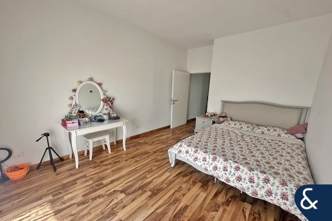 Villa till försäljning i Meadows, Dubai, UAE 4 sovrum, 337 kvm Nr. 671021 - fotografi 9