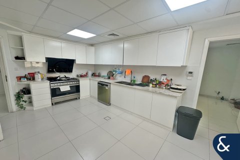 Villa till försäljning i Meadows, Dubai, UAE 4 sovrum, 337 kvm Nr. 671021 - fotografi 6