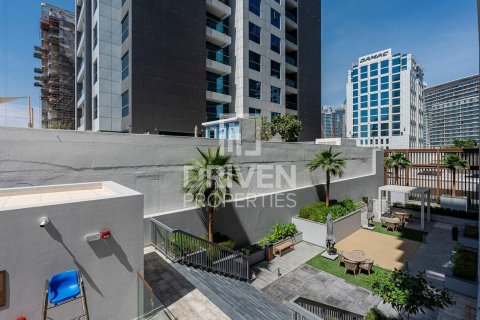 Apartament në Business Bay, Dubai, Emiratet e Bashkuara Arabe 2 dhoma gjumi, 102.66 m2. № 746928 - Foto 14