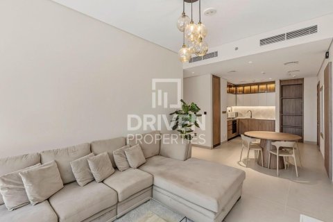 Apartament në Business Bay, Dubai, Emiratet e Bashkuara Arabe 2 dhoma gjumi, 102.66 m2. № 746928 - Foto 4