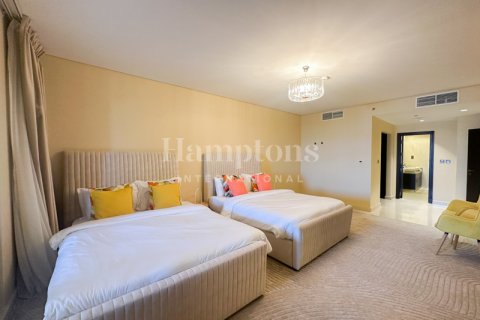 Apartment sa Palm Jumeirah, Dubai, UAE 2 silid-tulugan, 210.51819800 sq.m. № 583399 - larawan 8