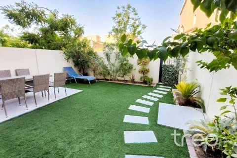 Vilă în Dubai, EAU 3 dormitoare, 177.63 mp.  №733291