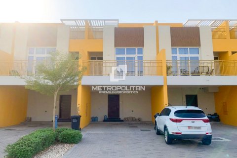 Shtëpi në qytet në DAMAC Hills (Akoya by DAMAC), Dubai, Emiratet e Bashkuara Arabe 3 dhoma gjumi, 112 m2. № 592912 - Foto 2