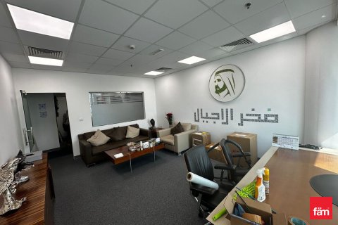 Oficiu de închiriat în Business Bay, Dubai, EAU 70.4 mp. №659058 - poză 10