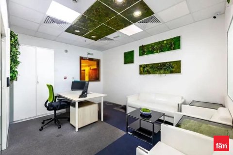 Oficiu de închiriat în Business Bay, Dubai, EAU 70.4 mp. №659058 - poză 9