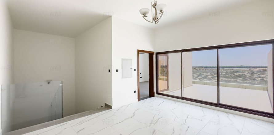 Таунхаус в Дубай, ОАЭ 4 спальни, 282м2 № 659019