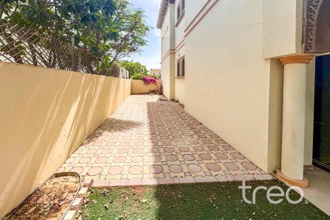 Villa zum Verkauf in The Villa, Dubai, VAE 5 Schlafzimmer, 474.27 m2 Nr. 753636 - Foto 15