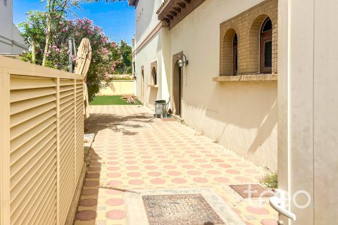 Villa zum Verkauf in The Villa, Dubai, VAE 5 Schlafzimmer, 474.27 m2 Nr. 753636 - Foto 16