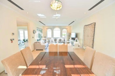 Βίλα σε Jumeirah Park, Dubai, ΗΑΕ 3 υπνοδωμάτια, 510 τ.μ. Αρ. 766069 - φωτογραφία 3