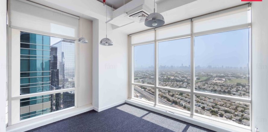 Office in Dubai, UAE 120 sq.m. № 760578