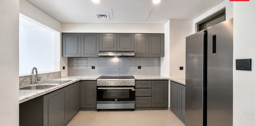 Dubai, BAE’de villa 4 yatak odası, 144 m&sup2; No 760577