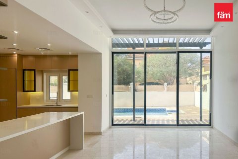 Willa do wynajęcia w Dubai, ZEA 5 sypialnie, 562.7 mkw., nr 691386 - zdjęcie 11