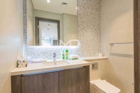Vilë në Yas Island, Abu Dhabi, Emiratet e Bashkuara Arabe 3 dhoma gjumi, 461.2 m2. № 555533 - Foto 10