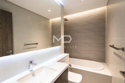 Vilë në Yas Island, Abu Dhabi, Emiratet e Bashkuara Arabe 3 dhoma gjumi, 461.2 m2. № 555533 - Foto 16