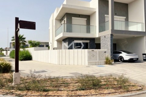Vilë në Yas Island, Abu Dhabi, Emiratet e Bashkuara Arabe 3 dhoma gjumi, 461.2 m2. № 555533 - Foto 5
