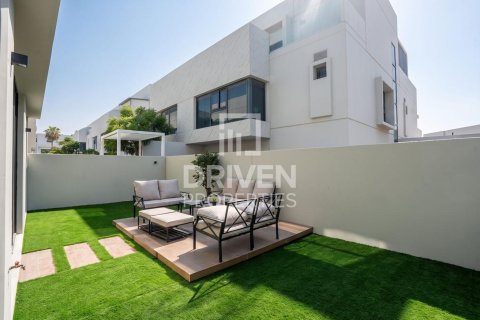 Βίλα σε Dubai, ΗΑΕ 3 υπνοδωμάτια, 281.59 τ.μ. Αρ. 762416 - φωτογραφία 24