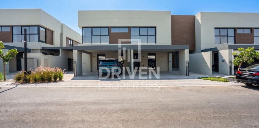 Βίλα σε Dubai, ΗΑΕ 3 υπνοδωμάτια, 281.59 τ.μ. Αρ. 762416