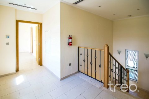 Villa itt: Jumeirah Park, Dubai, EAE, 3 hálószoba, 284.56 m², azonosító: 733523 - fénykép 8