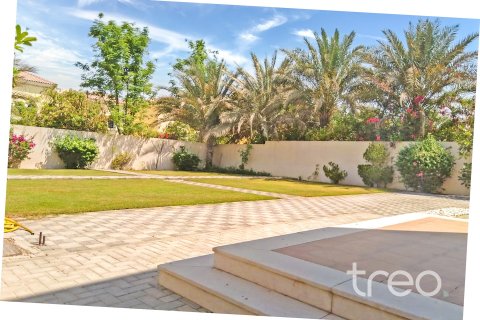 Villa itt: Jumeirah Park, Dubai, EAE, 3 hálószoba, 284.56 m², azonosító: 733523 - fénykép 14
