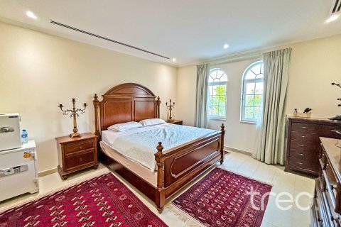 Vila u Jumeirah Park, Dubai, UAE 4 spavaćih soba, 314.01 m2 Br. 733520 - fotografija 24