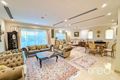 Vila u Jumeirah Park, Dubai, UAE 4 spavaćih soba, 314.01 m2 Br. 733520 - fotografija 8