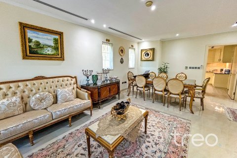 Vila u Jumeirah Park, Dubai, UAE 4 spavaćih soba, 314.01 m2 Br. 733520 - fotografija 7