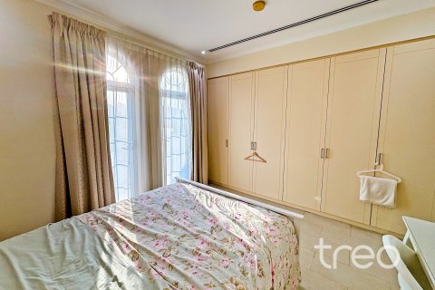 Vila u Jumeirah Park, Dubai, UAE 4 spavaćih soba, 314.01 m2 Br. 733520 - fotografija 22