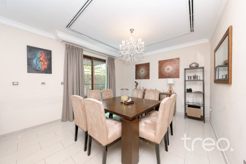 Villa para arrendamento em Arabian Ranches 2, Dubai, EAU 5 quartos, 314.29 m2 № 733522 - foto 8