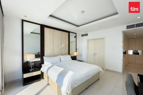 Apartment in Downtown Dubai (Downtown Burj Dubai), UAE 3 bedrooms, 164.4 sq.m. № 693236 - photo 9