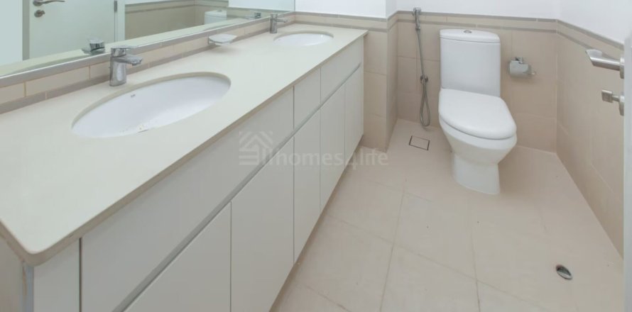 Wohnung in Town Square, Dubai, VAE: 2 Schlafzimmer, 95 m2 Nr. 722508