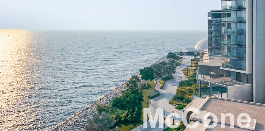 Apartment in Bluewaters, Dubai, UAE 4 bedrooms, 239.78 sq.m. № 586988