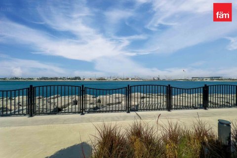 Shtëpi në qytet në Dubai, Emiratet e Bashkuara Arabe 3 dhoma gjumi, 326.6 m2. № 645826 - Foto 16